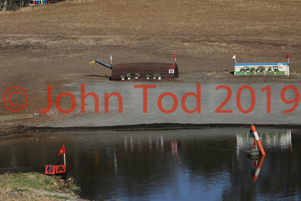 JHT_0547.JPG   07:28:39  06/10/2019  Copyright John H Tod 2019