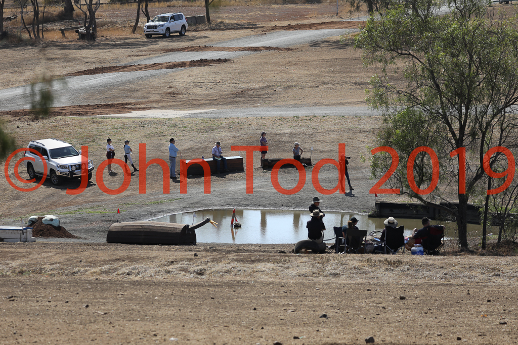 JHT_0622.JPG   09:10:48  06/10/2019  Copyright John H Tod 2019