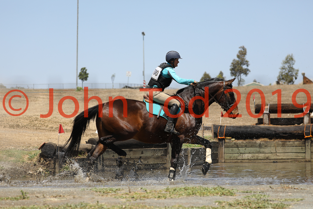 JHT_0821.JPG   11:29:09  06/10/2019  Copyright John H Tod 2019